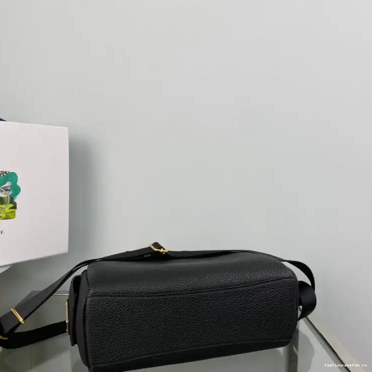 Fashionrepsfam ru 2209YZ0018 Prada Bag 0801